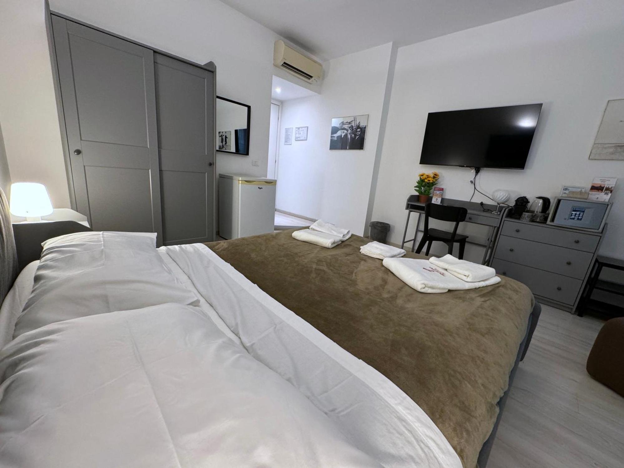 Tiburtina Suites, Roma Exterior foto